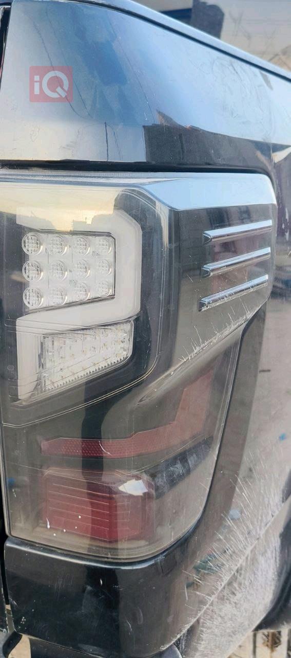 نيسان تيتان